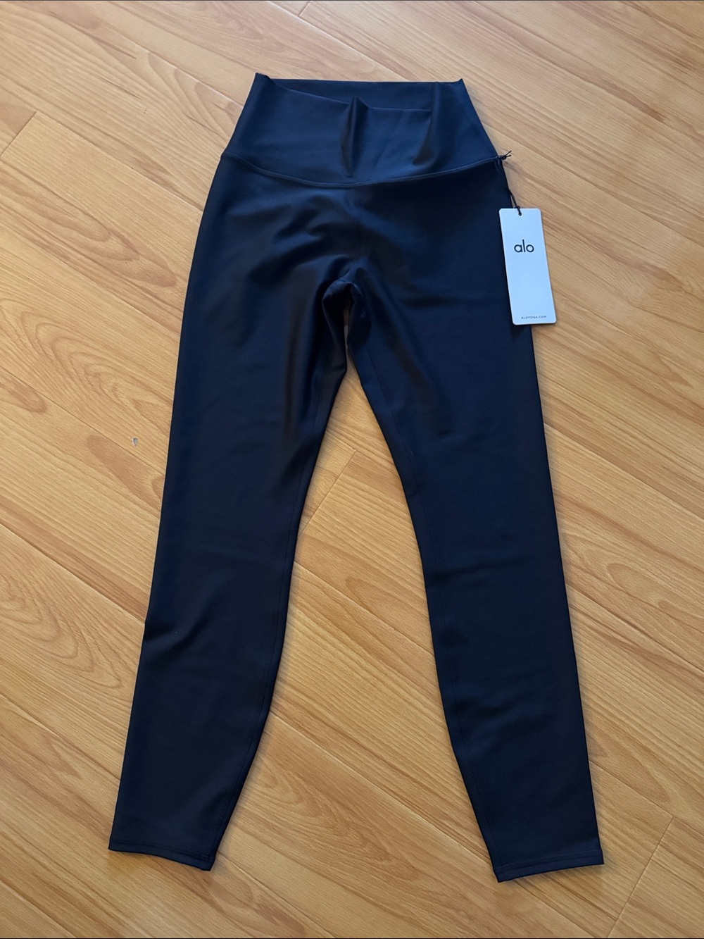 Alo Yoga 7/8 High-Waist Airlift Legging Size Medium